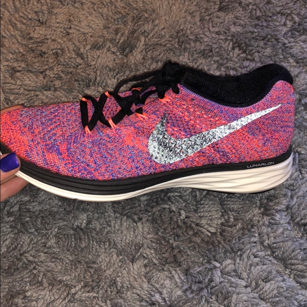 Nike Sneakers - Picture 2 of 3